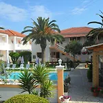 Jimmy\'S Apartments